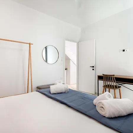 Madehomes *