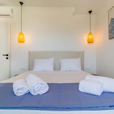 Villa Madehomes *
