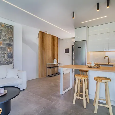 Madehomes Pefkochori