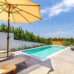 Madehomes פפקוהורי