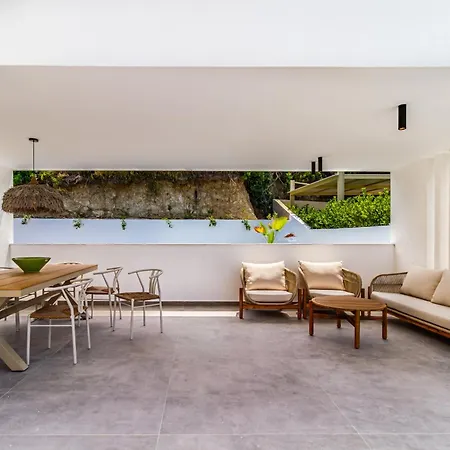 Madehomes *